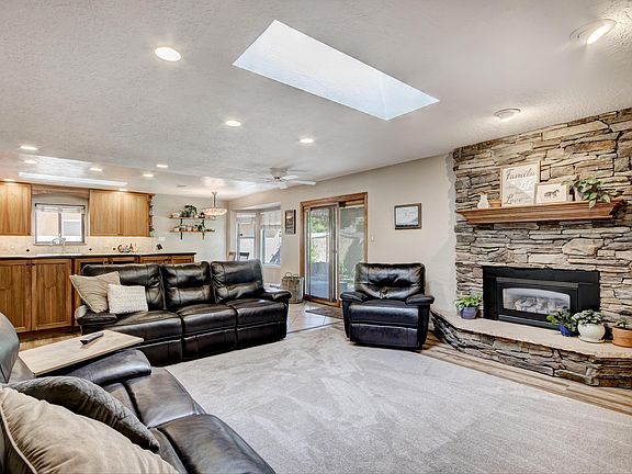 4th image of 5408 Noreen Dr NE
