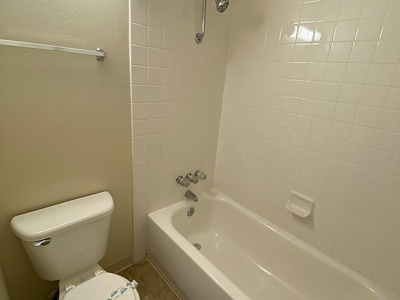 5th image of 12445 Julian Ave #29