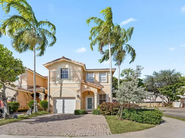 12513 SW 121st Way, Miami, FL 33186