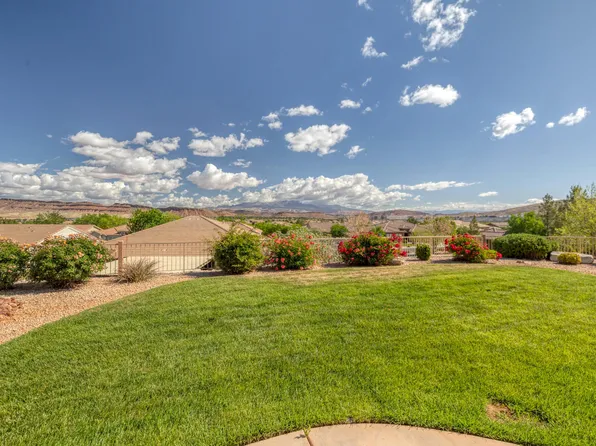 1630 W Garnet Ridge Dr, St George, UT 84790