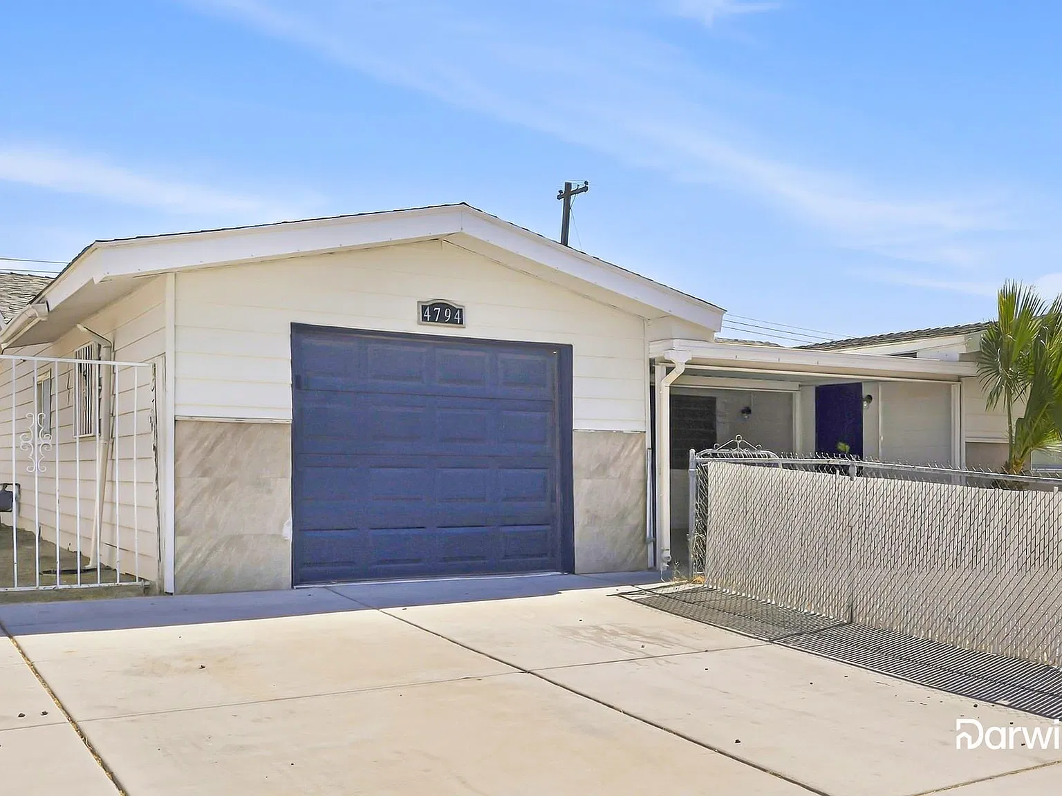 3 bed, 2.0 bath, 1580 sqft, $1,690 — Photo 2