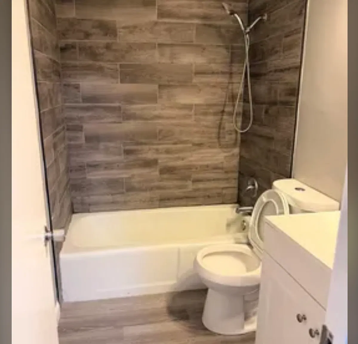 3 bed, 1252 sqft, $1,215 — Photo 3
