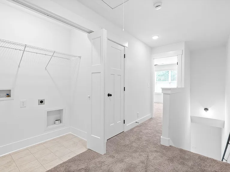 305 Front Ridge Cir — Photo 17
