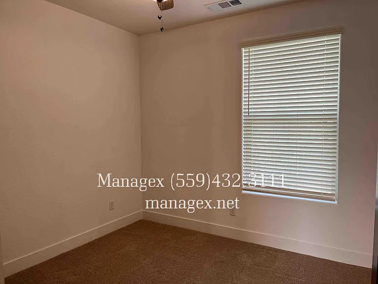 498 W Mahogany Ln — Photo 13