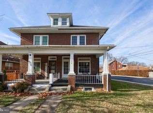 472 N State St, Ephrata, PA 17522