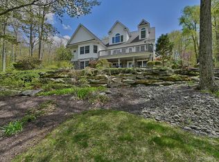 165 Constitution Dr #L-9, Covington Township, PA 18444