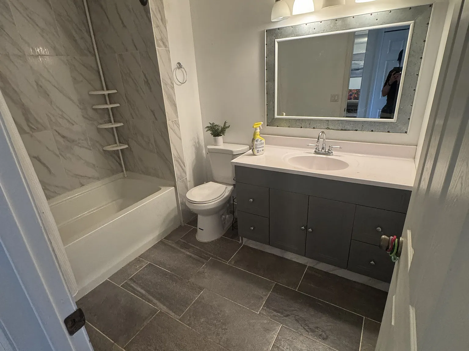 3 bed, 1805 sqft, $2,400 — Photo 4