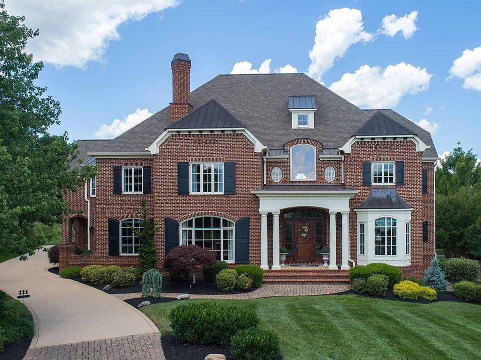 1st image of 12385 Vista Brook Ln