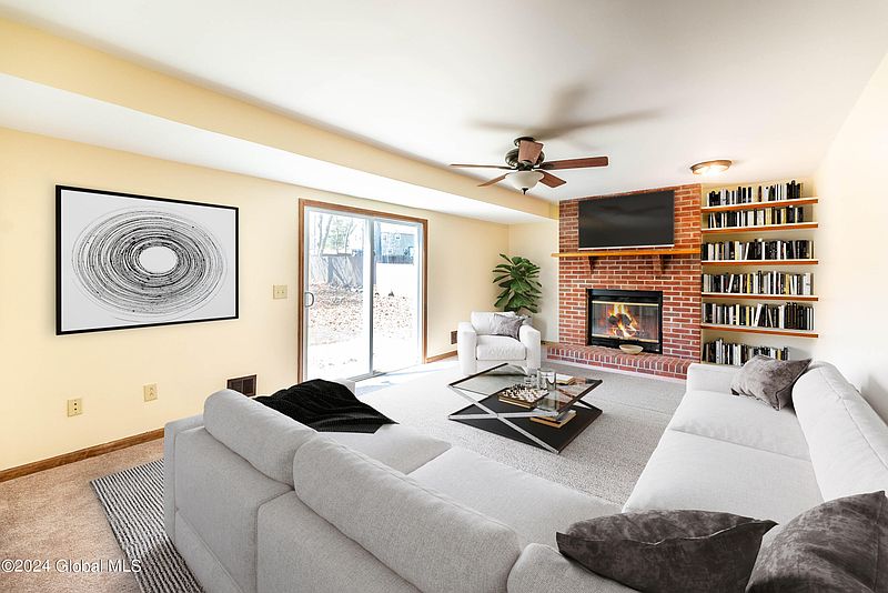 5th image of 56 Laura Drive