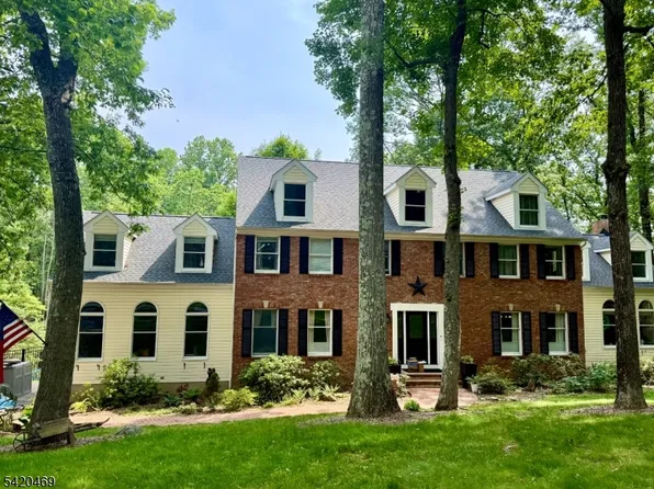 122 Forest Dr, Lebanon Twp., NJ 08826