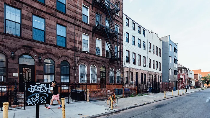 Rented by Nooklyn NYC LLC | media 36