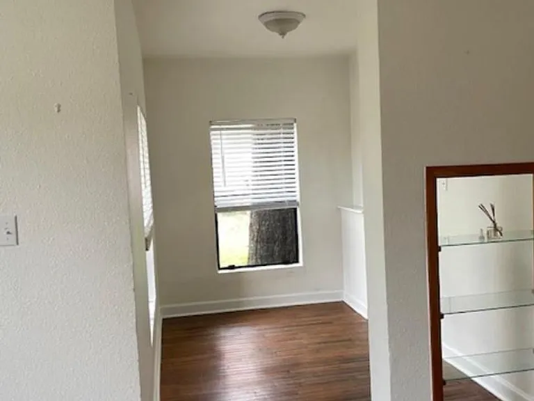3817 Maplewood Ave #A — Photo 8