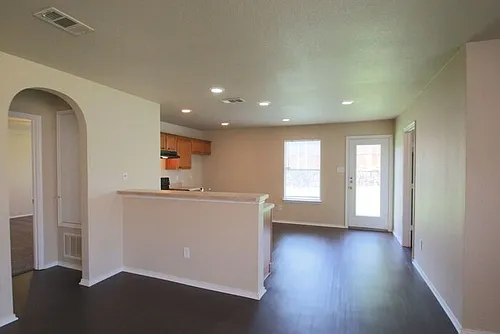 557 Winbridge Ln Photo 1