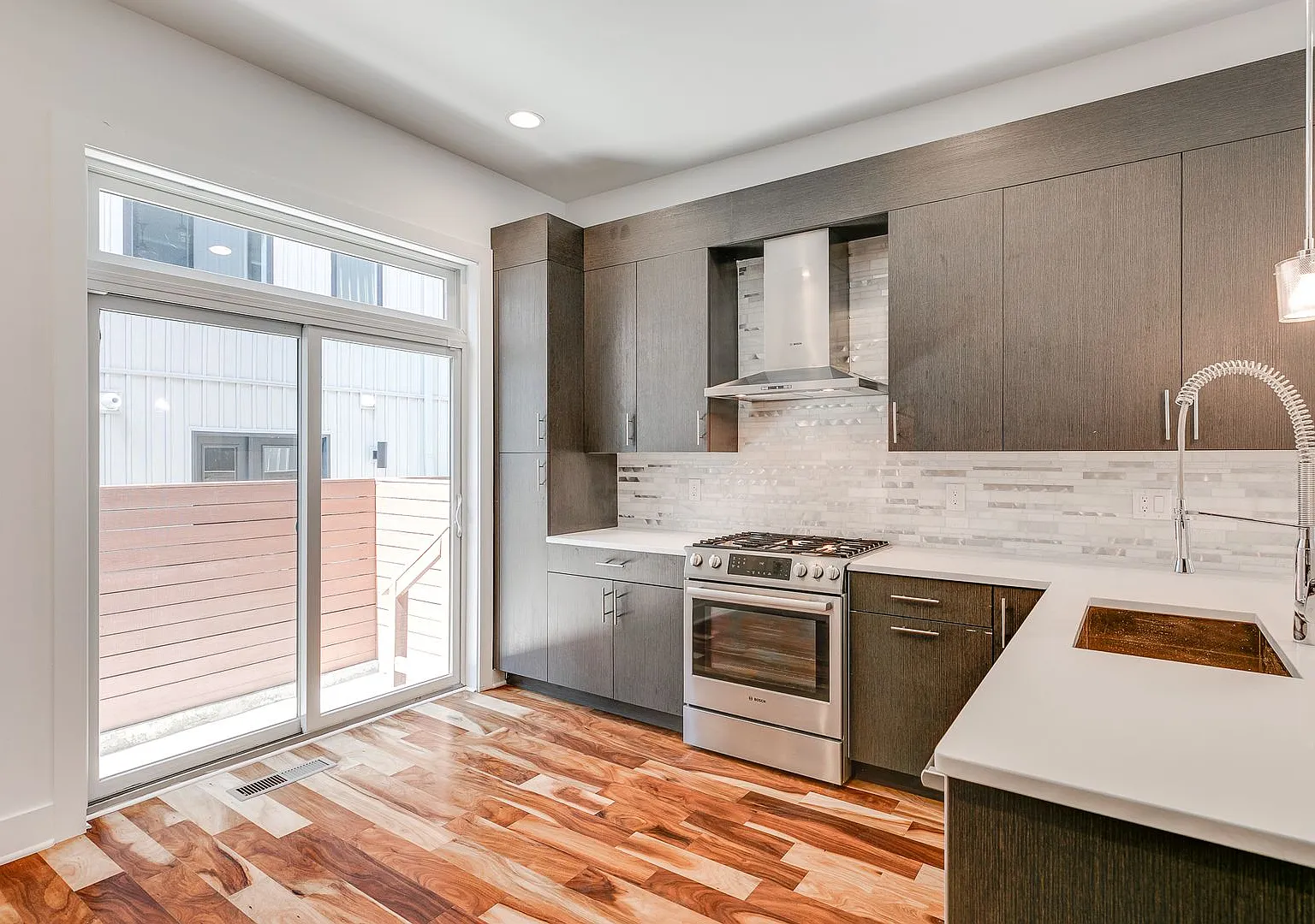 Northern Liberties Townhome with Parking — Photo 1