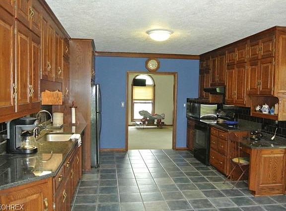 3rd image of 251 Cheltenham Ln