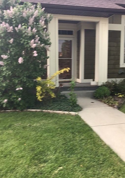 2nd image of 3876 Equestrian Ln