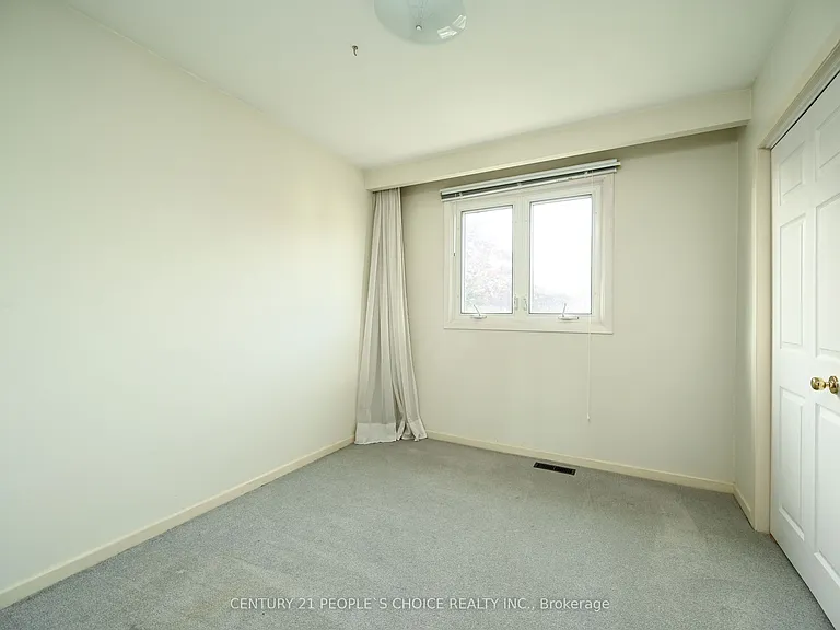 2132 Hixon St — Photo 15