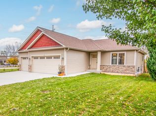501 Cobblestone Way, Watertown, WI 53094