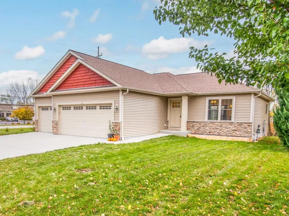 501 Cobblestone Way, Watertown, WI 53094