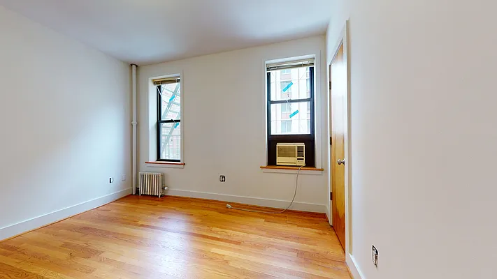 Rented by Bond New York | media 18