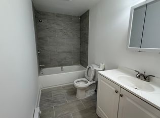 22 W Chelten Ave #B, Philadelphia, PA 19144