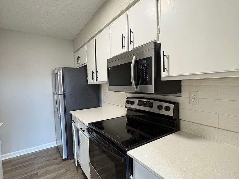 7420 Rockleigh Ave #A — Photo 24