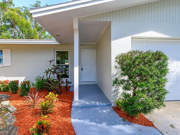 5th image of 1000 Woodsmere Cir