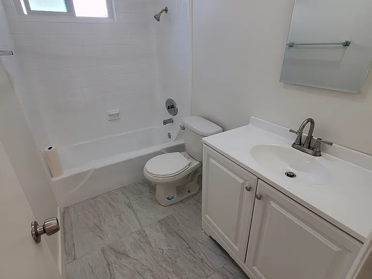 635 Coronado Ave #7 — Photo 10