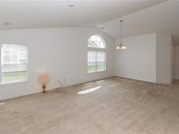 5th image of 15964 Brixton Dr