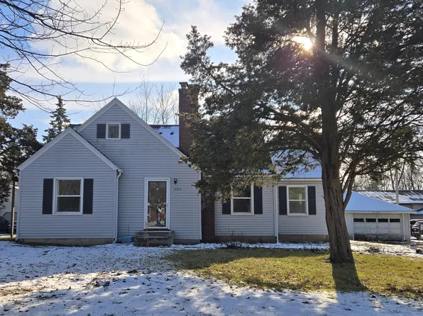 1026 60th St SE, Grand Rapids, MI 49508