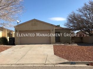 2432 High Desert Cir NE, Rio Rancho, NM 87144