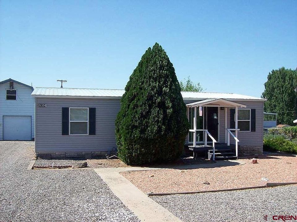 2nd image of 21334 Hunsicker Ave
