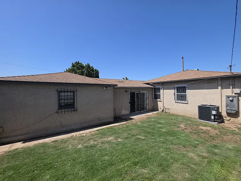 2157 W 109th Pl — Photo 31
