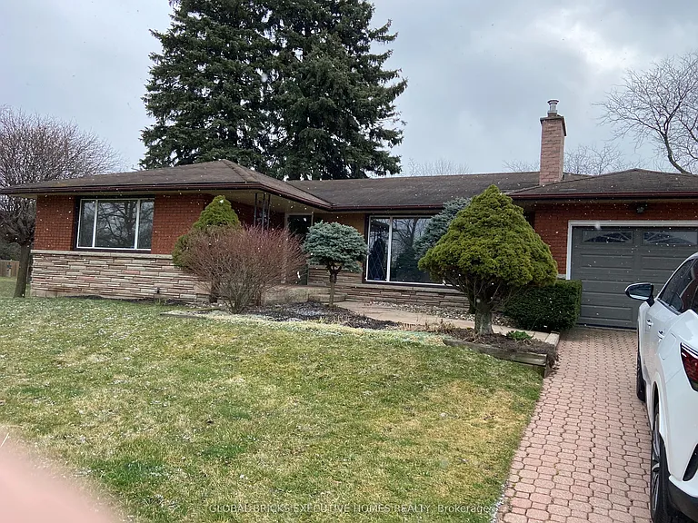 123 Seneca Dr — Photo 2