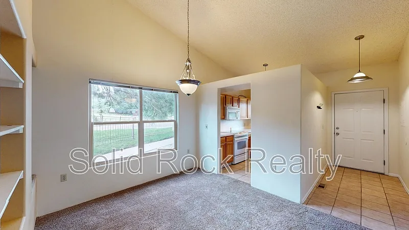 Pinecliff Townhomes — Photo 2