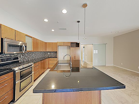 5th image of 1742 E Lafayette Ct
