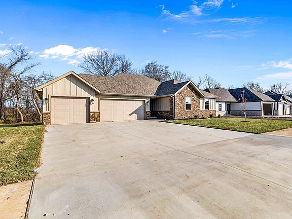 2nd image of 1406 N Collins Drive