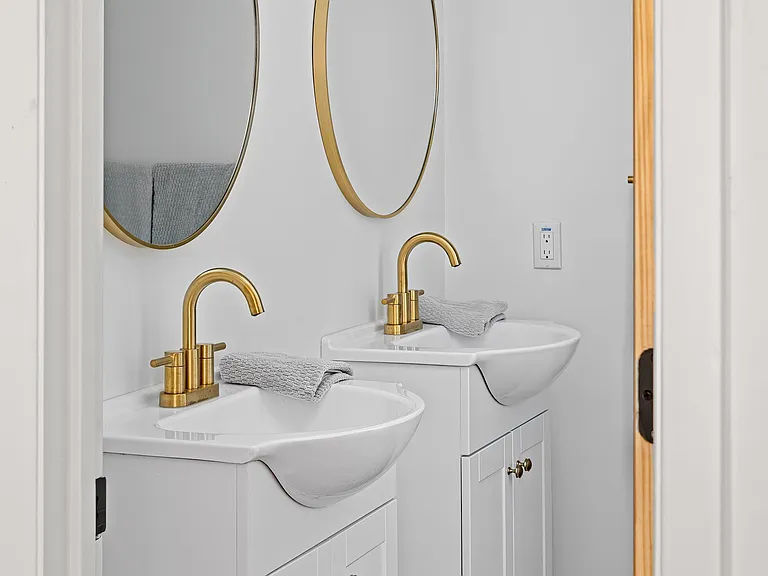 1094 Governor Dempsey Dr — Photo 32