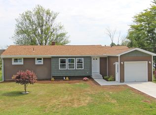 3717 Scarboro Rd, Erie, PA 16506