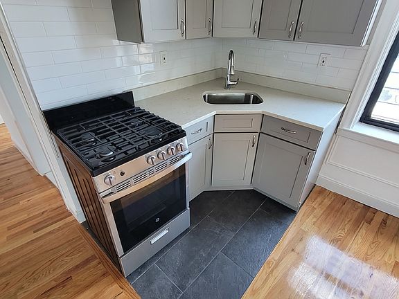5th image of 2080-2090 Grand Concourse #47B