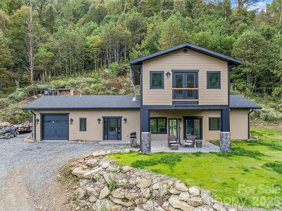 1st image of 945 Roaring Fork Rd