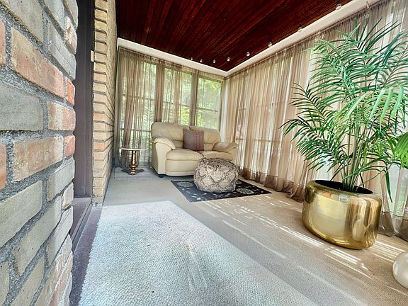 5th image of 6344 Irving Ave S
