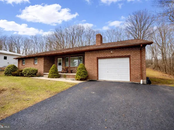 143 Manor Dr, Oakland, MD 21550