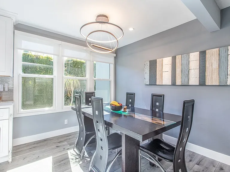 1207 Greenacre Ave — Photo 13