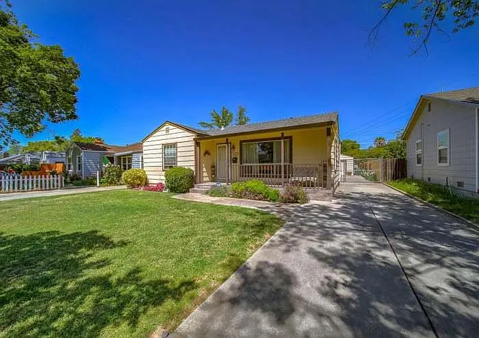 2125 Juliesse Ave — Photo 1
