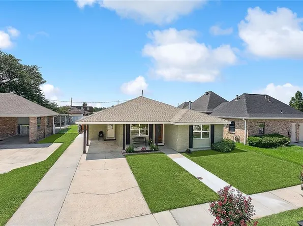 2516 Gallant Dr, Chalmette, LA 70043