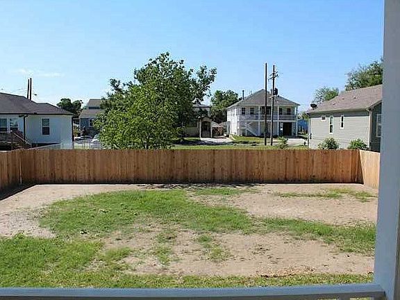 5th image of 1520 Filmore Ave