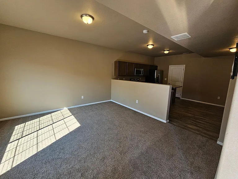 7673 Jack Pine Grv — Photo 4