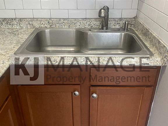 4th image of 2185 Stieber St #114