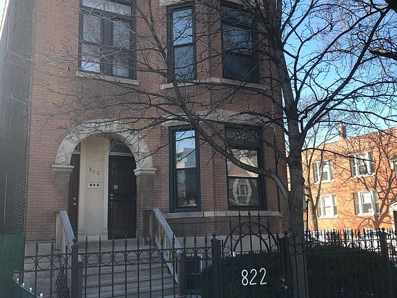 2nd image of 822 N Rockwell St #1